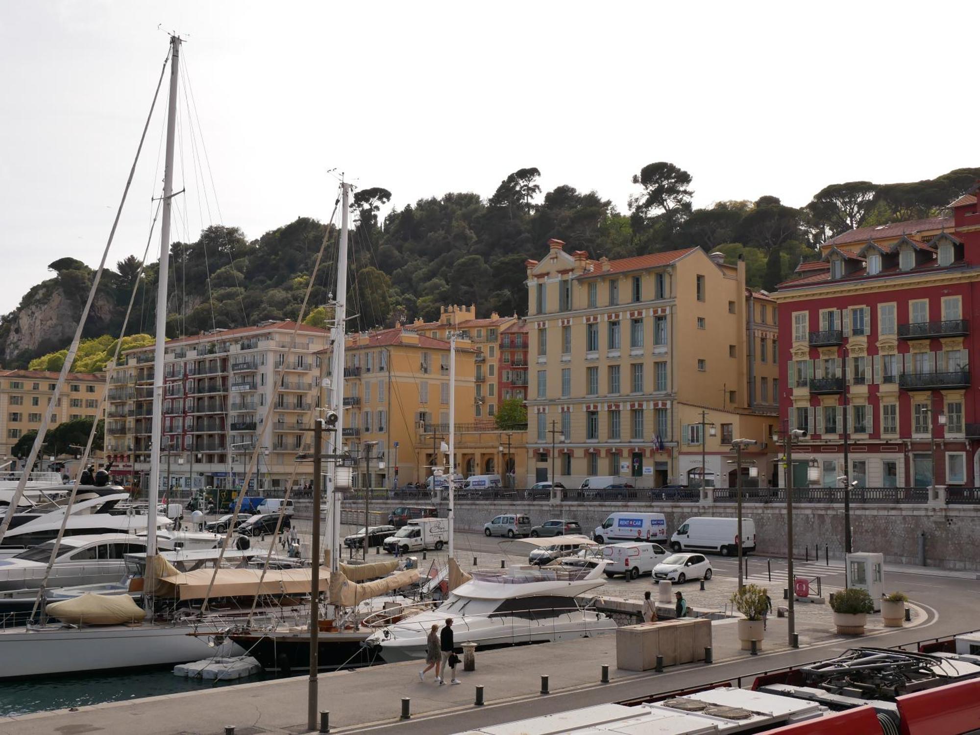 Lovely - Port De Appartement *